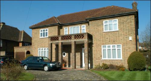 31 Vivian Way a